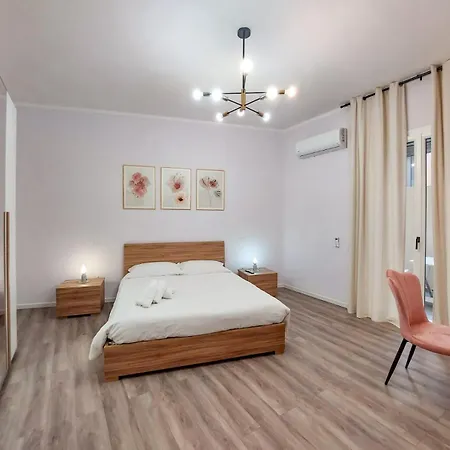 - Vivamus Large And Elegant Apartamento *