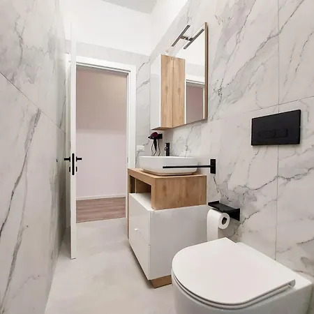 - Vivamus Large And Elegant Apartamento