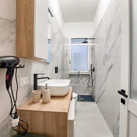 - Vivamus Large And Elegant Apartamento *