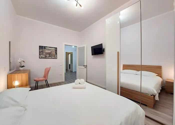 - Vivamus Large And Elegant Apartament